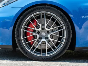 Panamera 4S E-Hybrid Pano HD-Matrix 18 Wege 21''