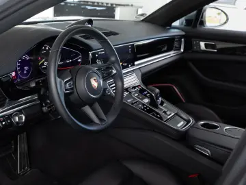 Panamera ST 4S E-Hybrid Pano/UPE 174717euro/Inno