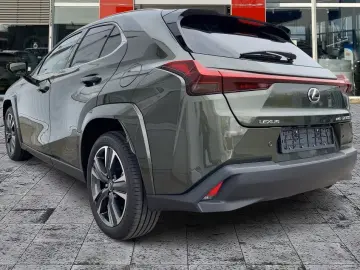 Lexus UX 300h Luxury Line HUD*Navi