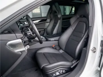 Panamera 4S E-Hybrid Sport Turismo SportDesign