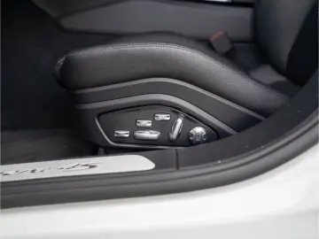 Panamera 4S E-Hybrid Sport Turismo SportDesign