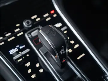 Panamera 4S E-Hybrid Sport Turismo SportDesign