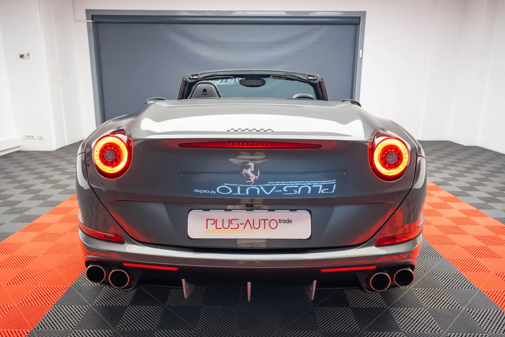 Ferrari California T