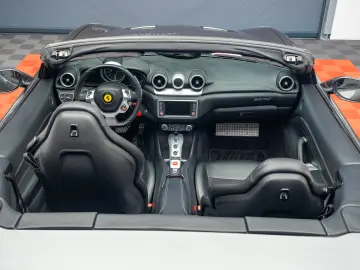 Ferrari California T