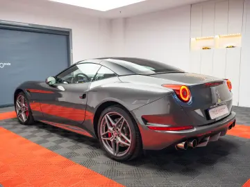Ferrari California T
