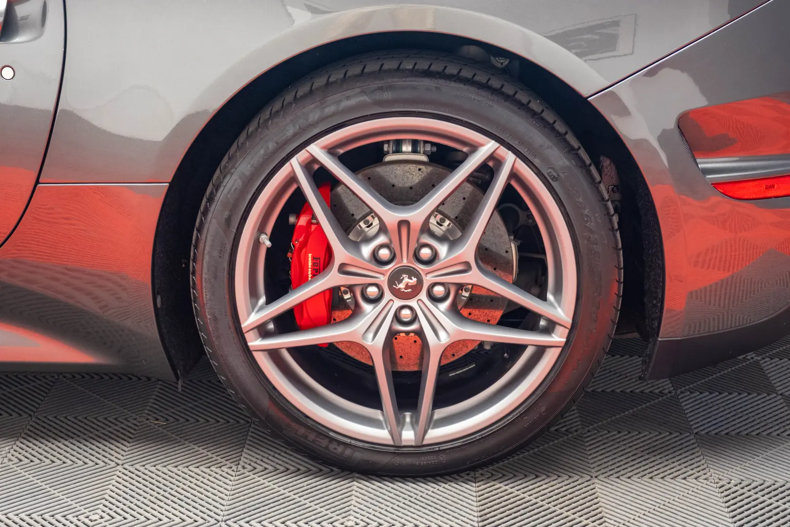 Ferrari California T