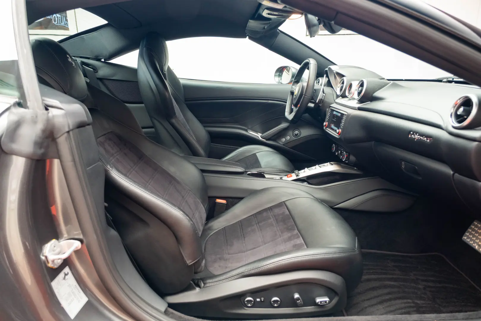 Ferrari California T
