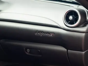 Ferrari California T