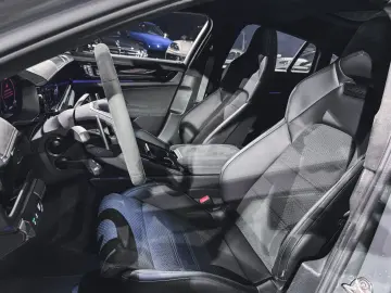 Panamera GTS Matrix+Carbon+InnoDrive+Standheiz.
