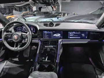 Panamera GTS Matrix+Carbon+InnoDrive+Standheiz.