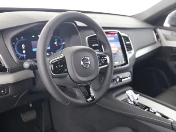 XC90 Plus Bright Recharge Plug-In Hybrid AWD T8 