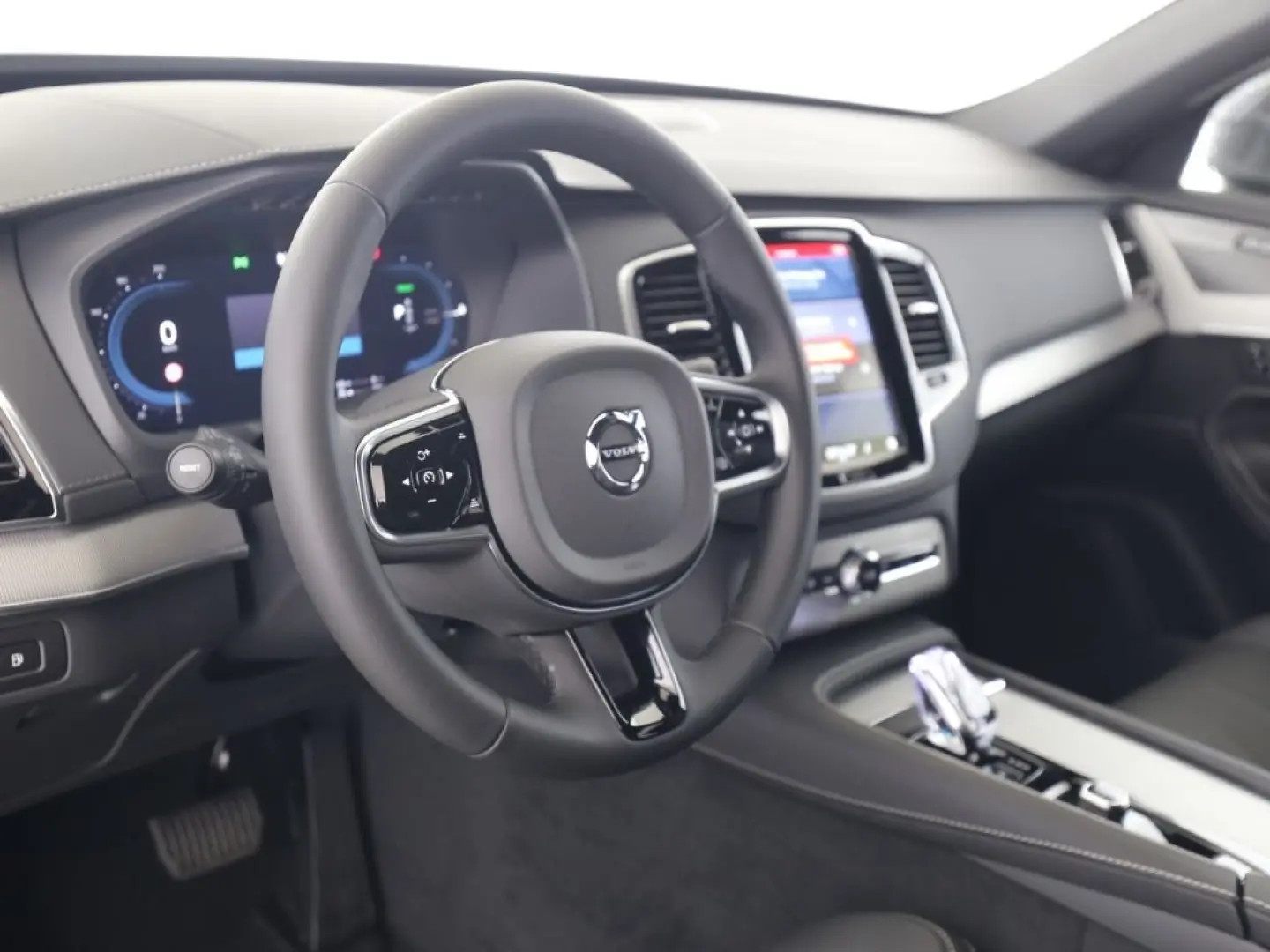 XC90 Plus Bright Recharge Plug-In Hybrid AWD T8 