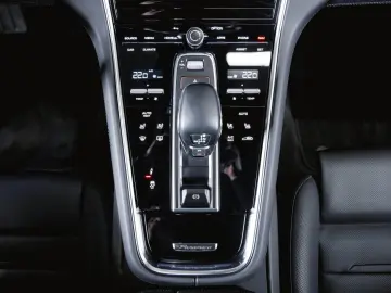 Panamera Turbo S Sport Turismo Sportabgasanlage 
