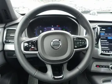 XC90 T8 AWD Plug-in Hybrid Pano/AHK/B&W/Four-C