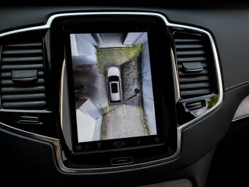 XC90 T8 AWD Ultra Dark Recharge Plug-In Hybrid #