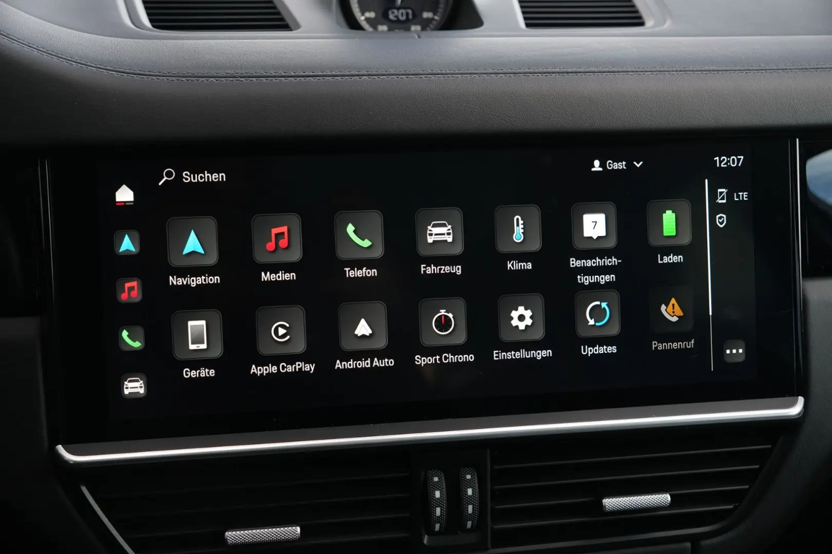 Cayenne E-Hybrid SPORTDESIGN-LUFTF-PANO-HUD-VOLL