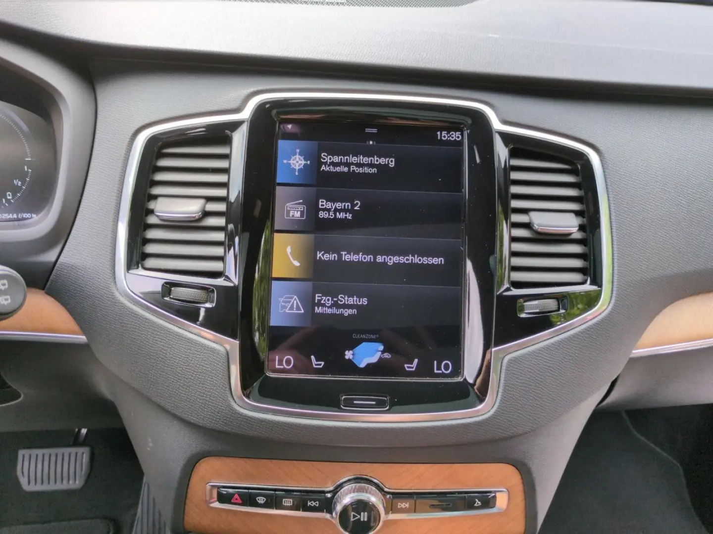 XC90 T8 Recharge Inscription Expression Plug-In