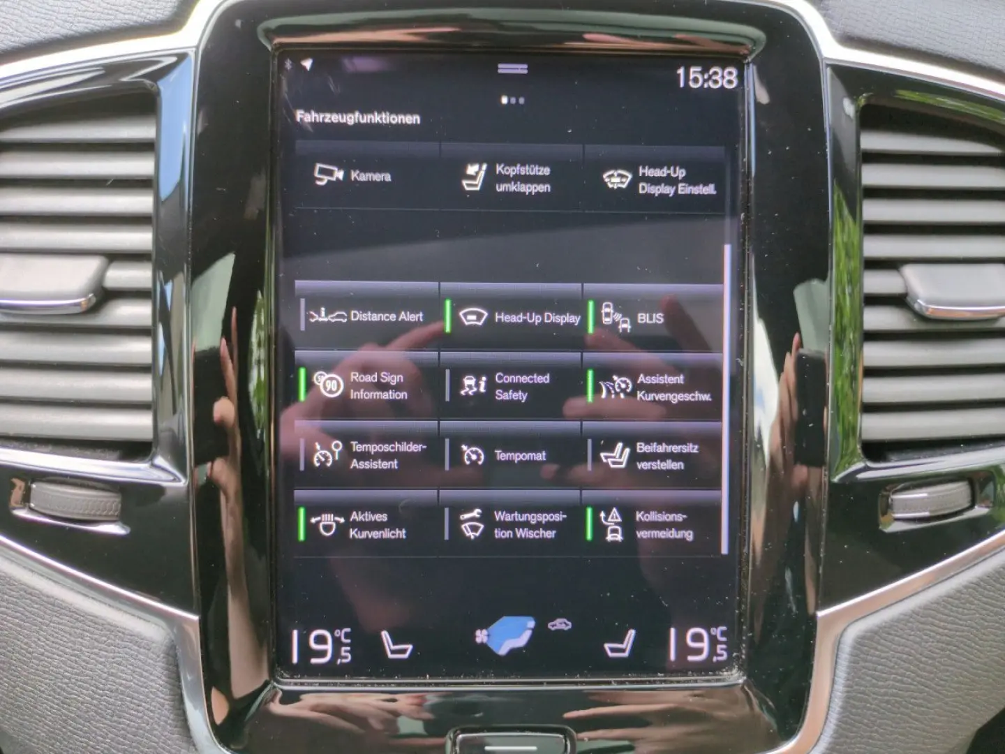 XC90 T8 Recharge Inscription Expression Plug-In
