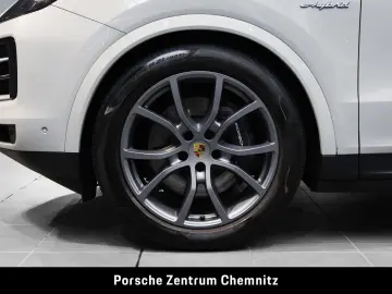 Cayenne E-Hybrid Luft;14-Wege Sitze;BOSE;Head-Up