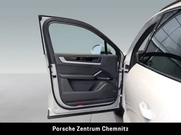Cayenne E-Hybrid Luft;14-Wege Sitze;BOSE;Head-Up
