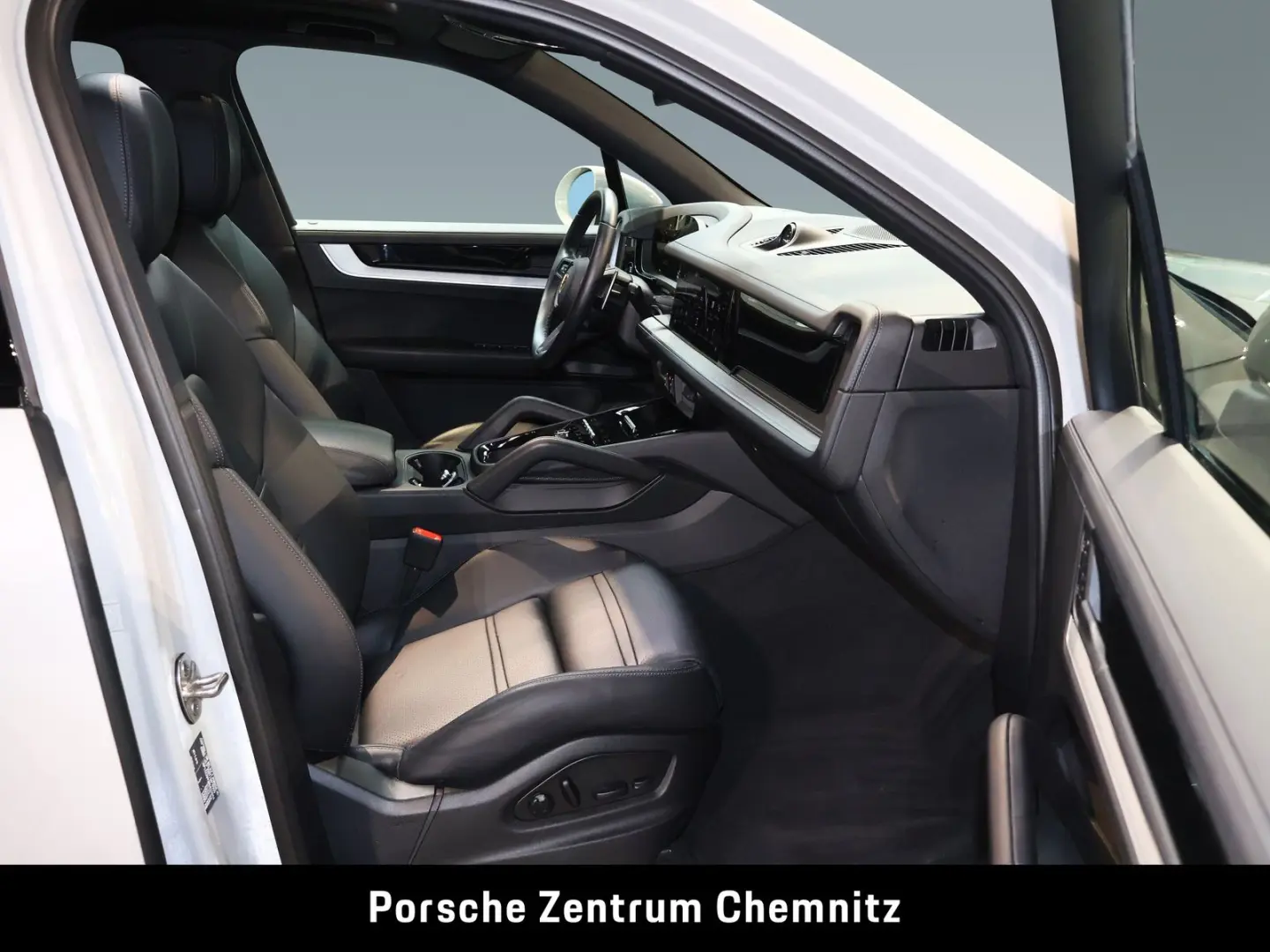 Cayenne E-Hybrid Luft;14-Wege Sitze;BOSE;Head-Up