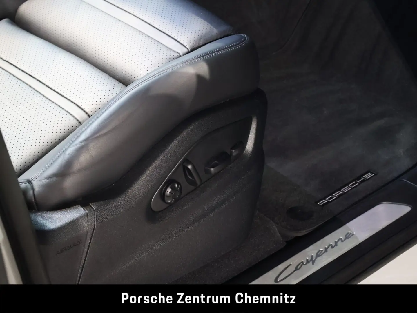 Cayenne E-Hybrid Luft;14-Wege Sitze;BOSE;Head-Up