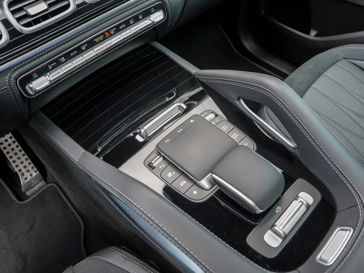 GLE 53 AMG COUPE PREMIUM PLUS STH. AHK MASSAGE