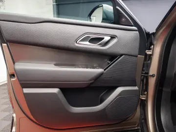 Land Rover Range Rover Velar 2.0 d 240 CP