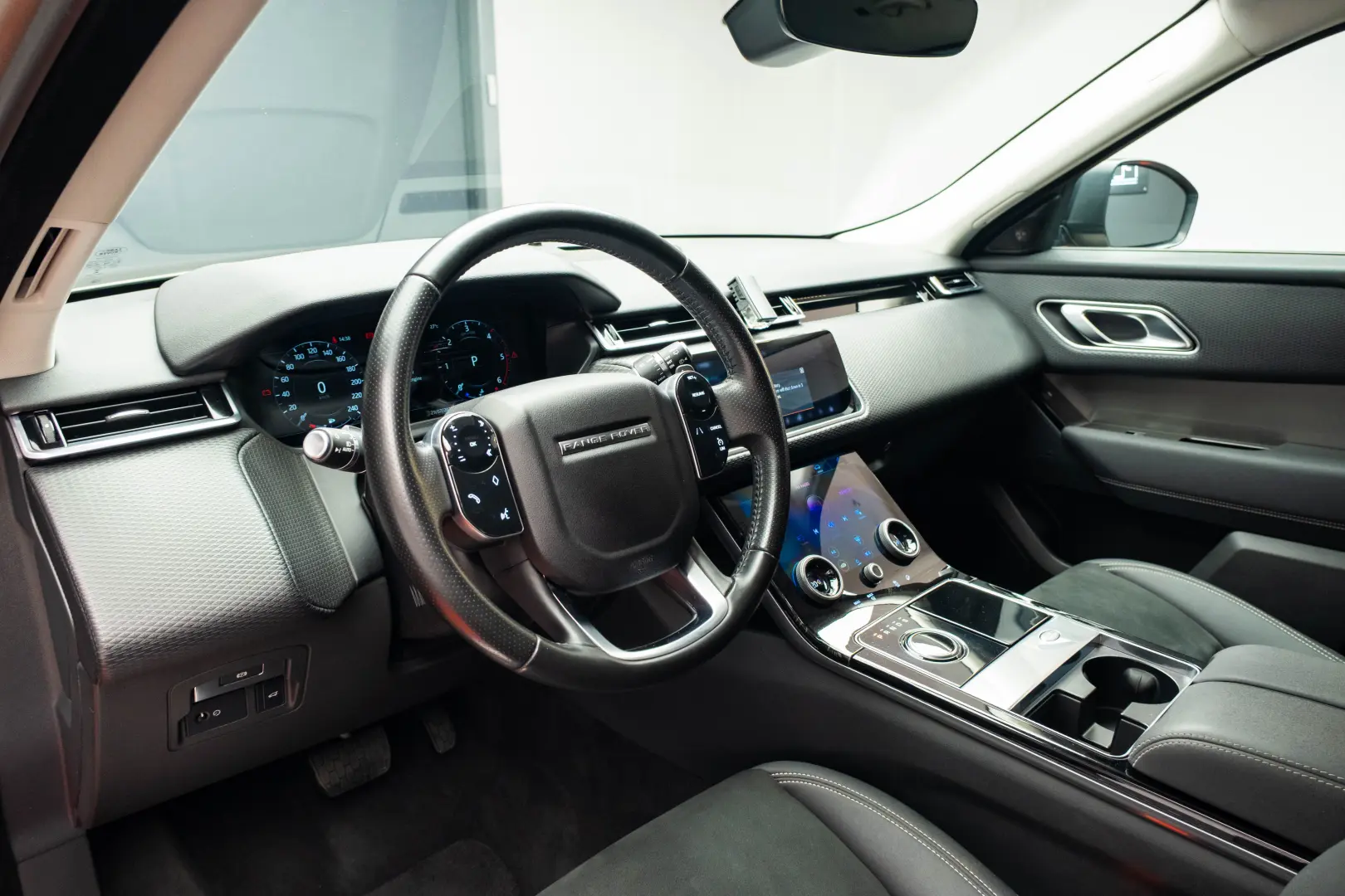 Land Rover Range Rover Velar 2.0 d 240 CP
