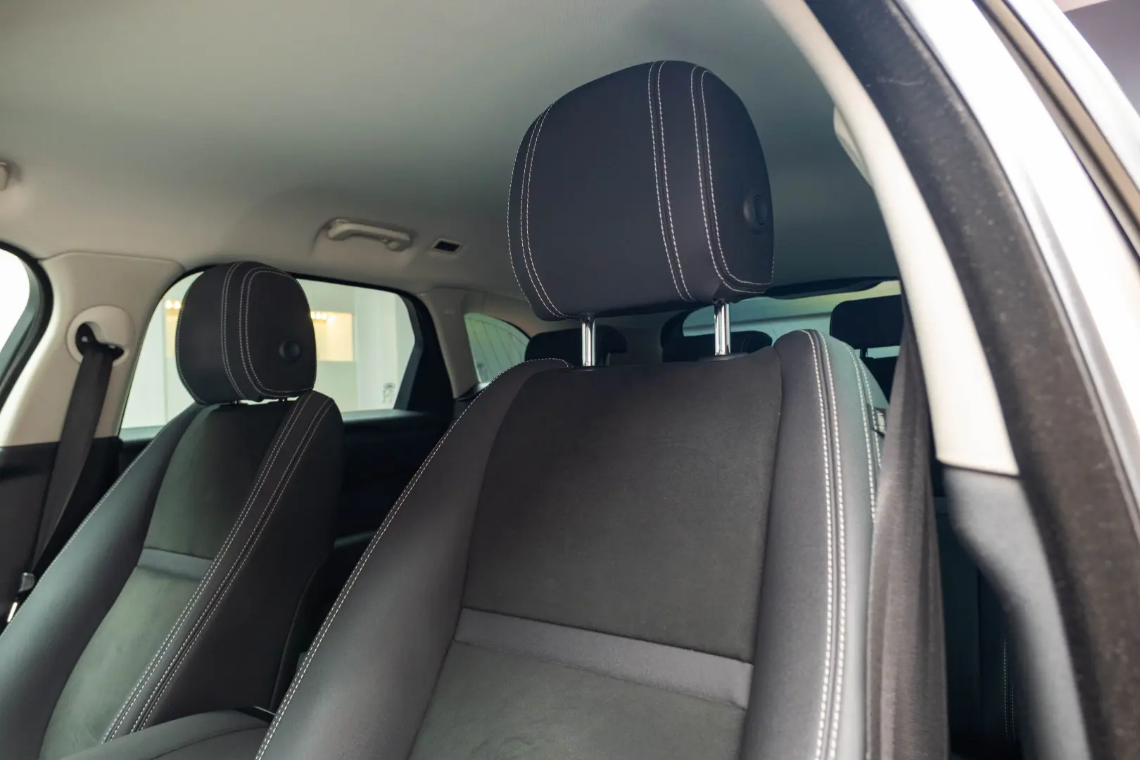 Land Rover Range Rover Velar 2.0 d 240 CP