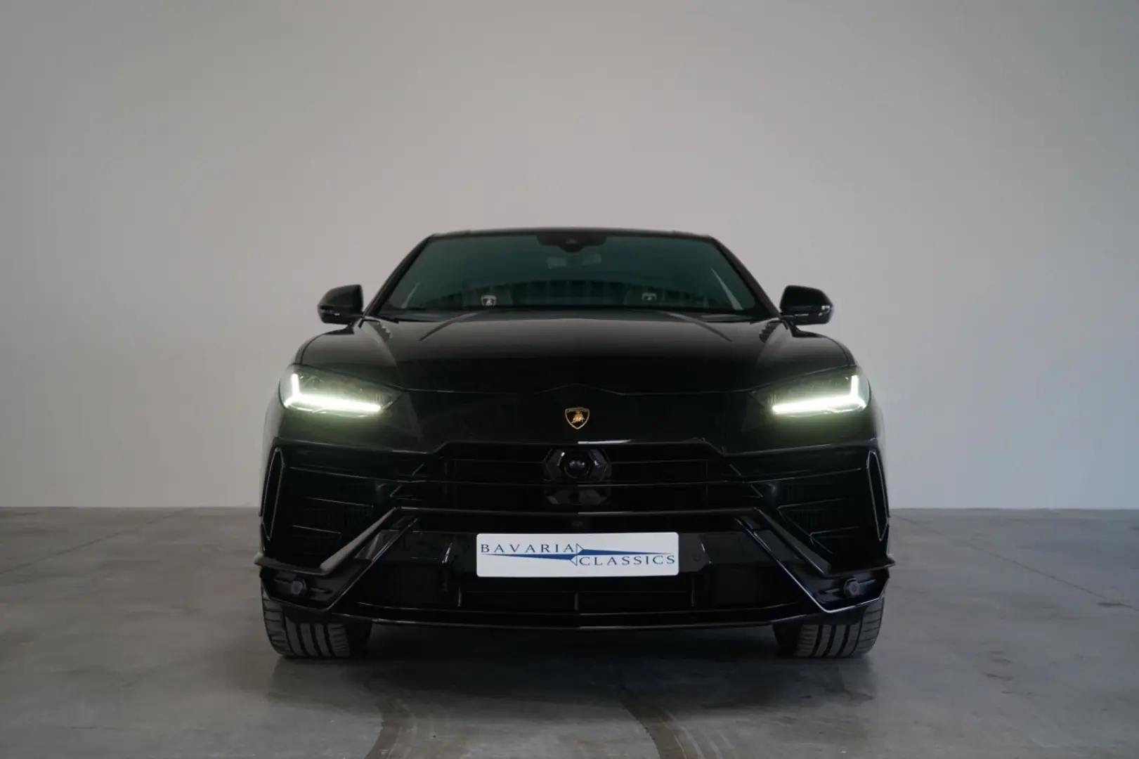 Urus S + CARBON + Q-CITURA + ANIMA + B&O + PANO