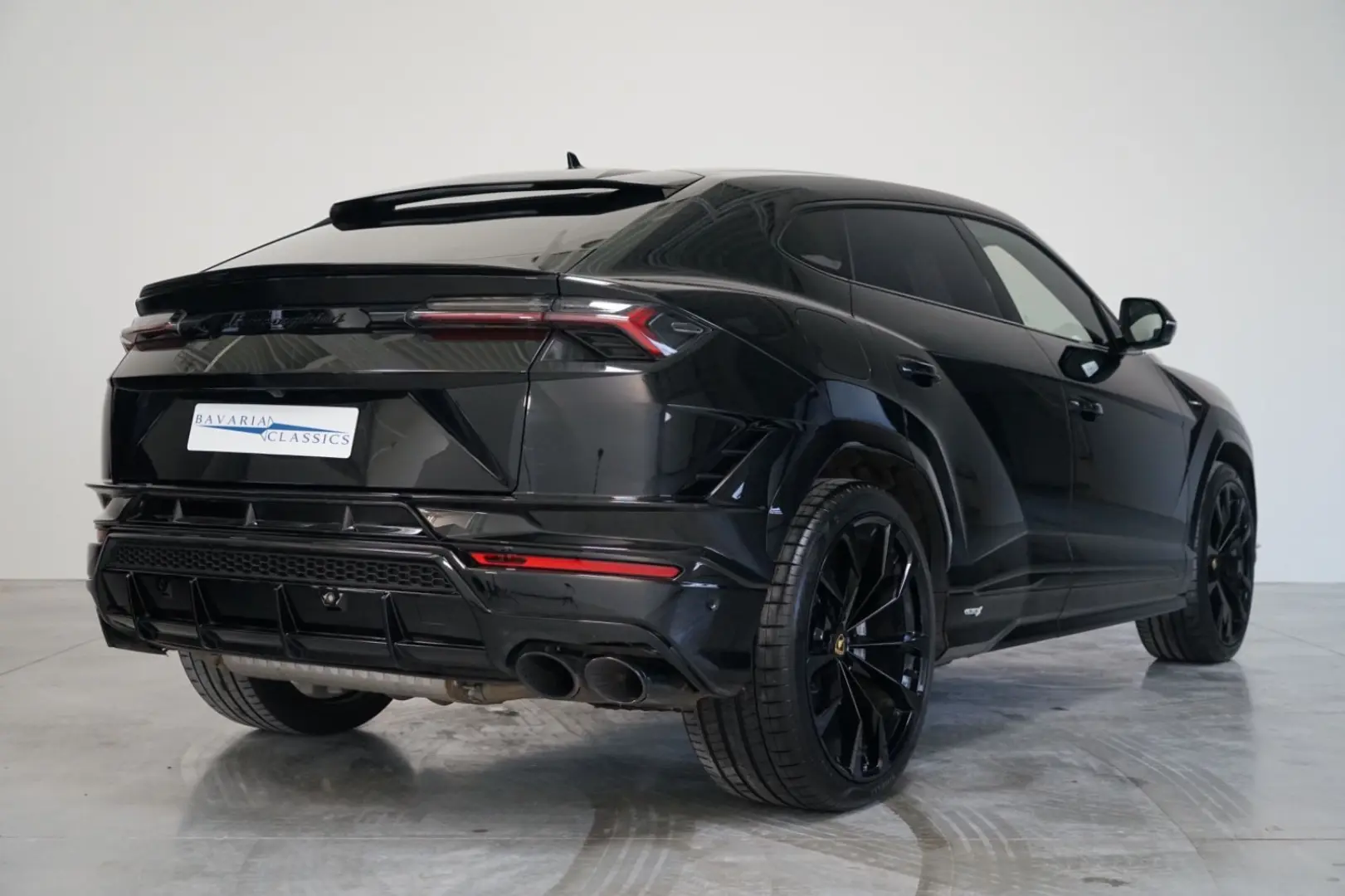 Urus S + CARBON + Q-CITURA + ANIMA + B&O + PANO