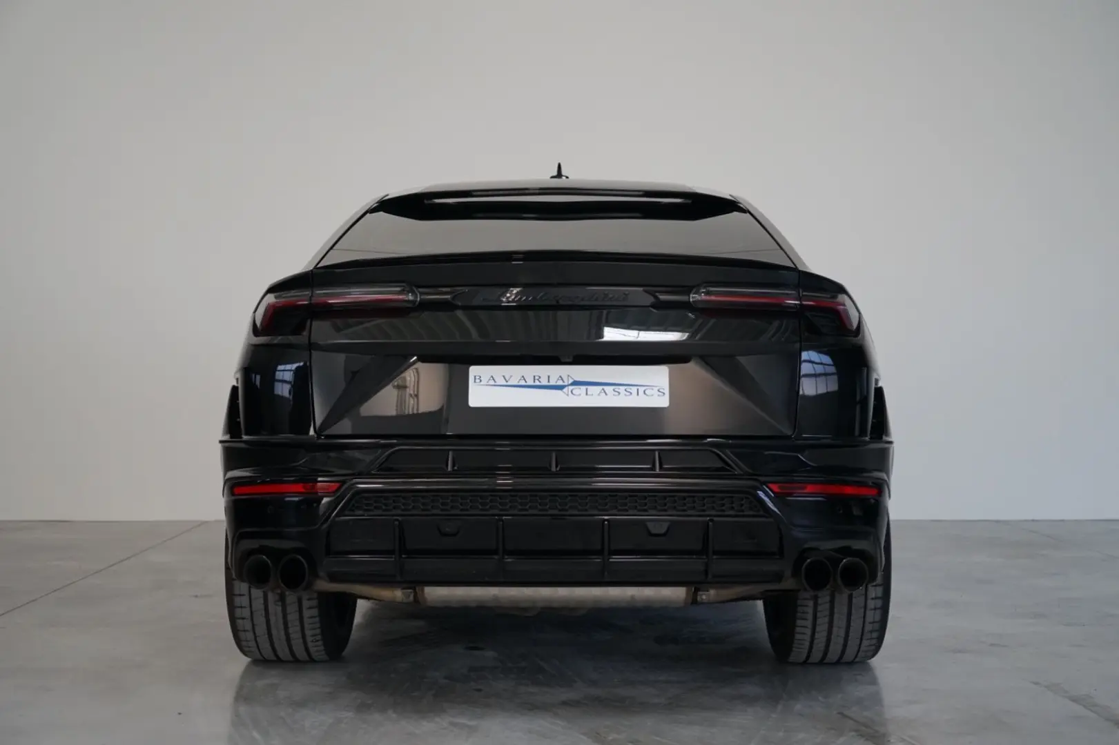 Urus S + CARBON + Q-CITURA + ANIMA + B&O + PANO
