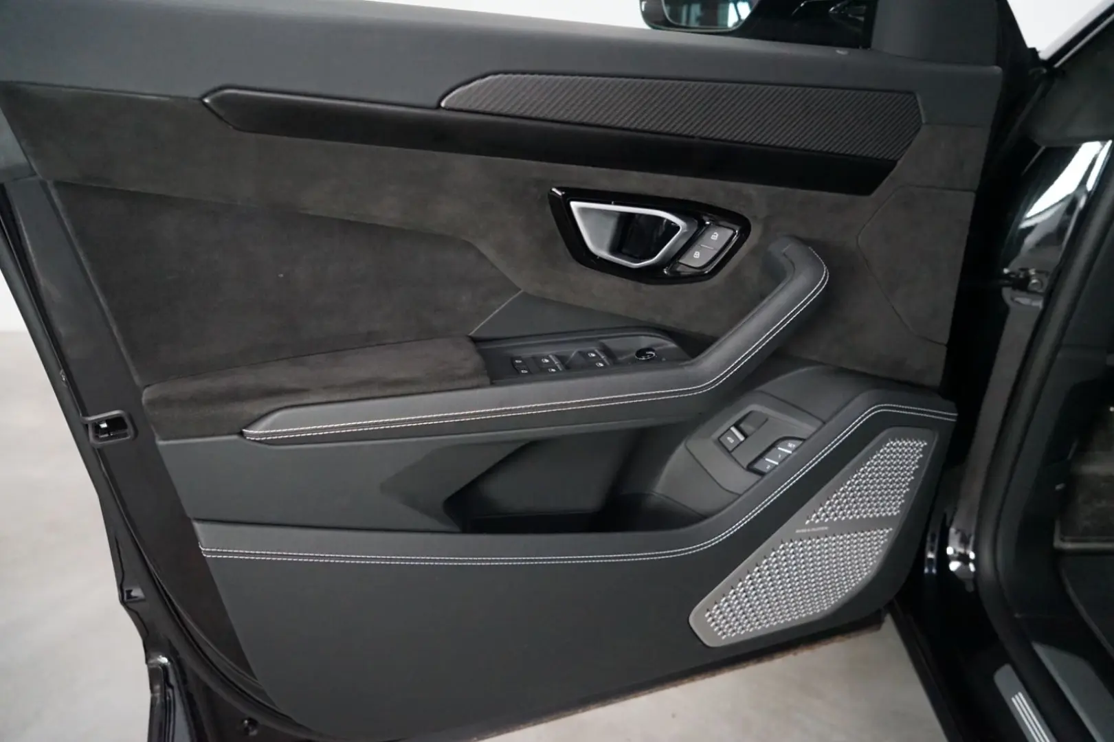 Urus S + CARBON + Q-CITURA + ANIMA + B&O + PANO