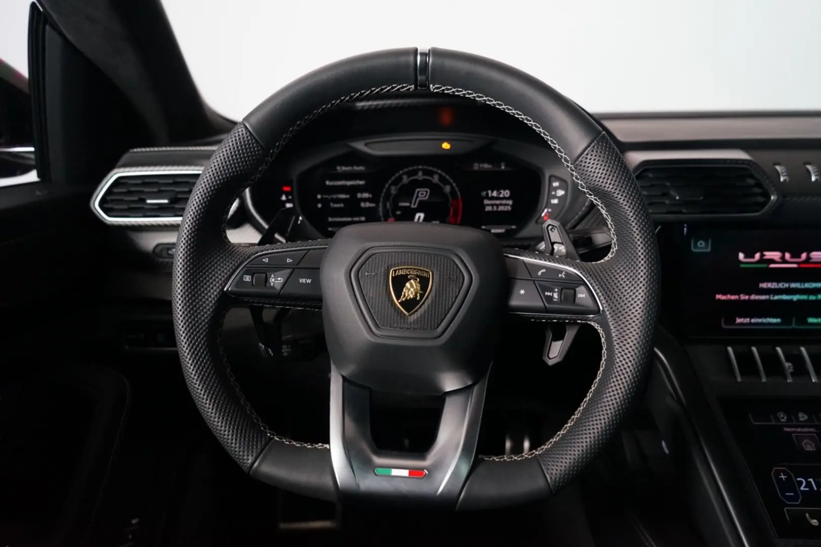 Urus S + CARBON + Q-CITURA + ANIMA + B&O + PANO