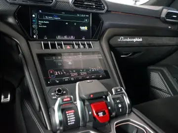 Urus S + CARBON + Q-CITURA + ANIMA + B&O + PANO