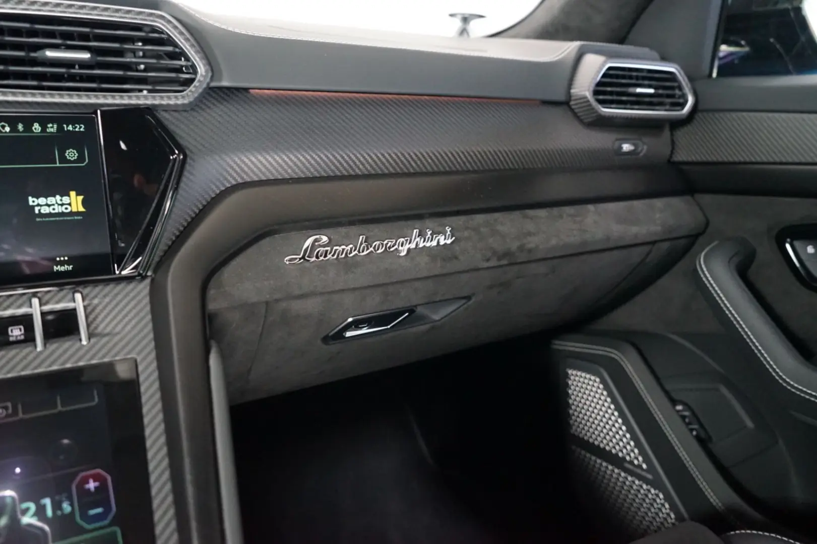 Urus S + CARBON + Q-CITURA + ANIMA + B&O + PANO