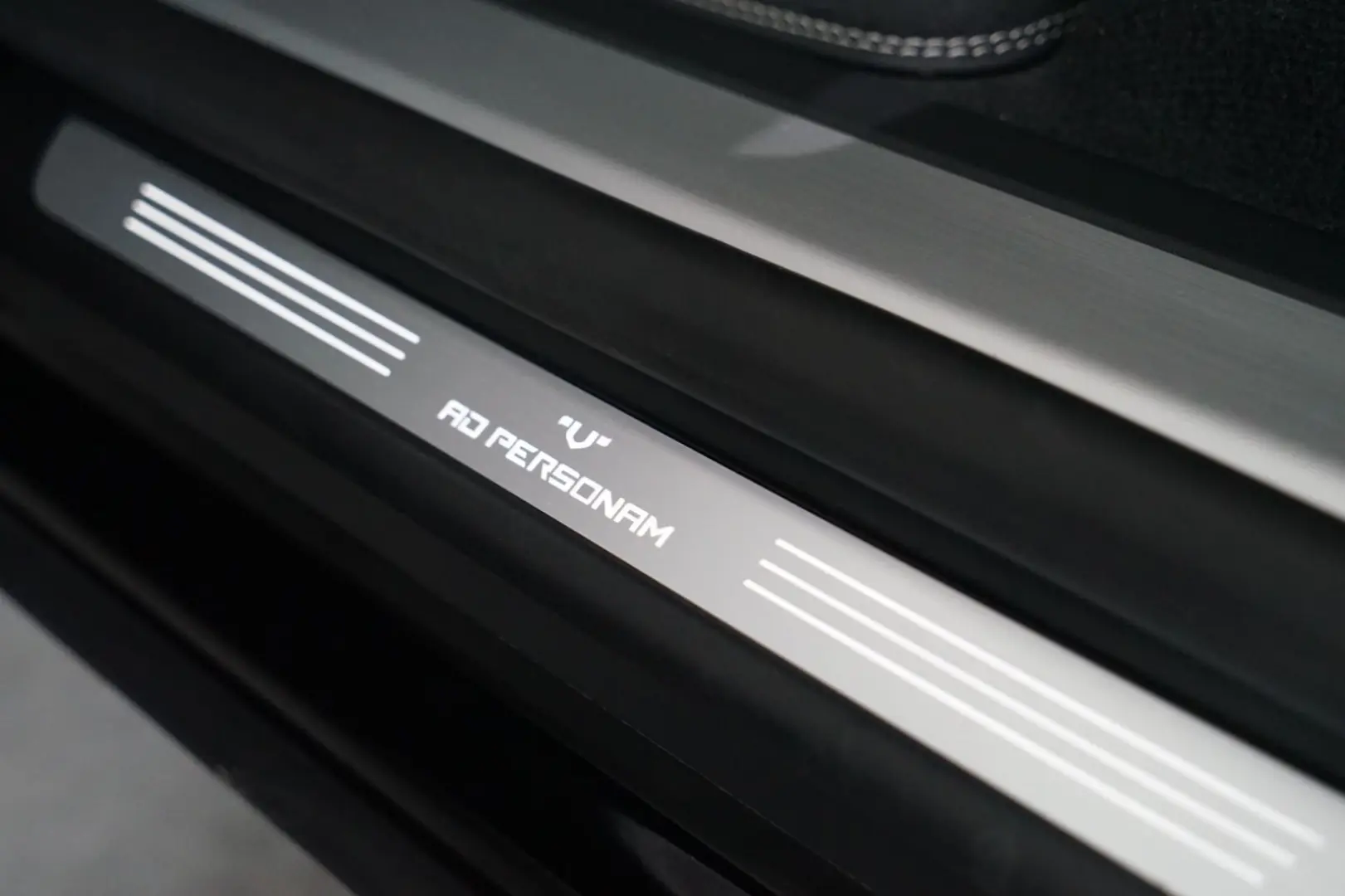 Urus S + CARBON + Q-CITURA + ANIMA + B&O + PANO