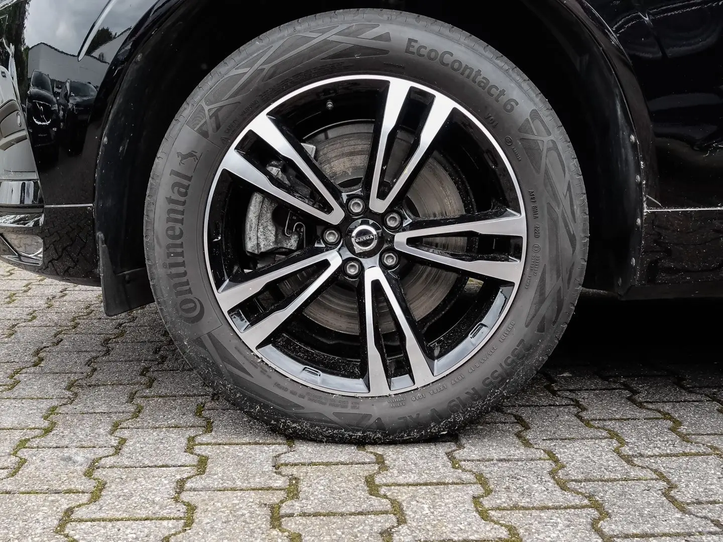 XC60 Momentum Pro AWD B4 Diesel EU6d Allrad Navi