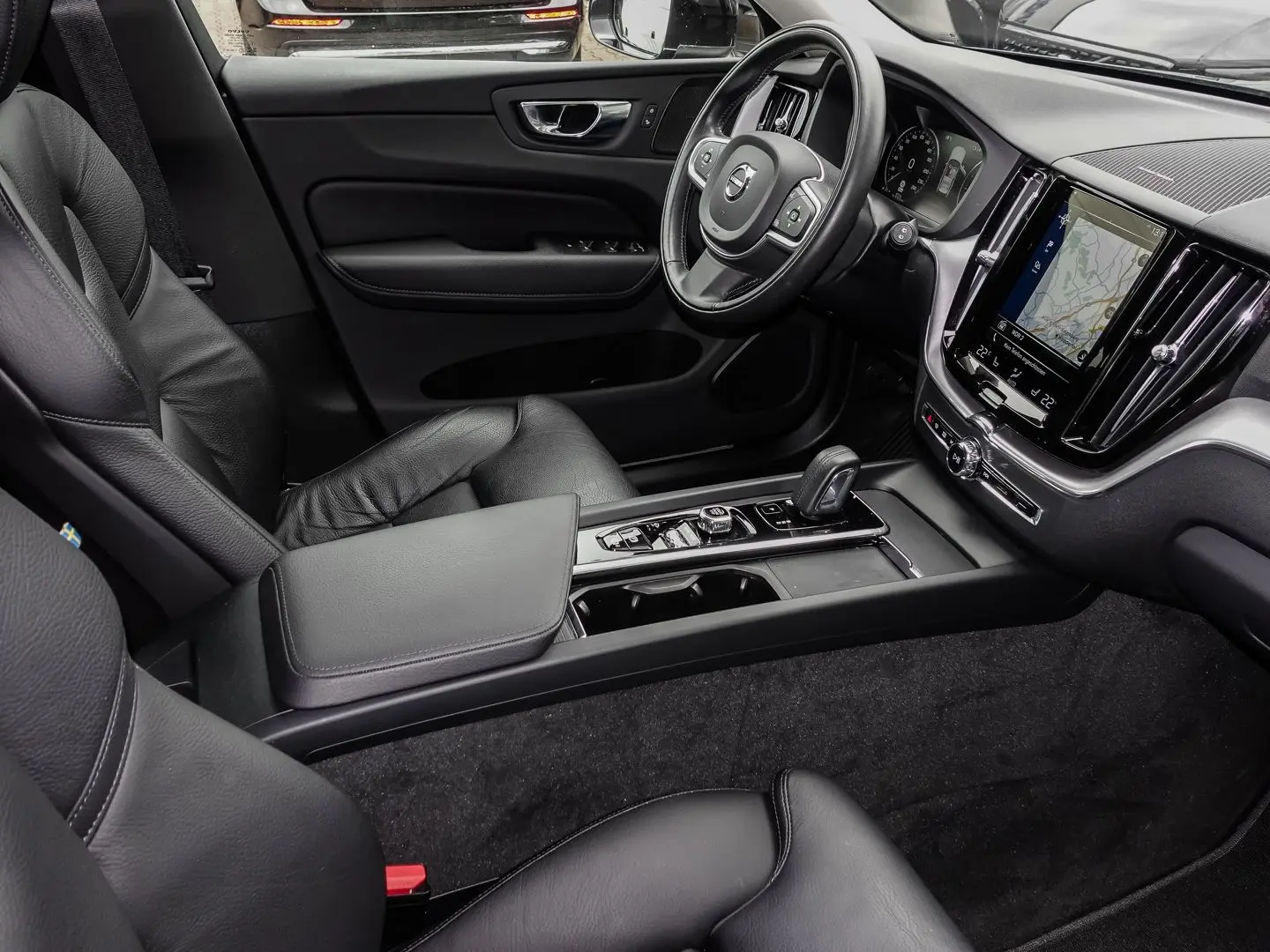 XC60 Momentum Pro AWD B4 Diesel EU6d Allrad Navi
