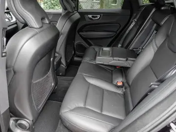 XC60 Momentum Pro AWD B4 Diesel EU6d Allrad Navi