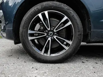 XC60 Momentum Pro AWD B4 Diesel EU6d Allrad Navi