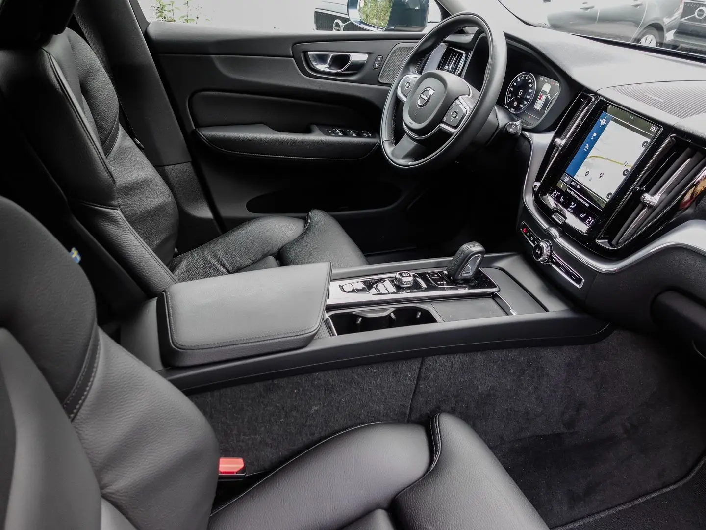 XC60 Momentum Pro AWD B4 Diesel EU6d Allrad Navi