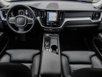 XC60 Momentum Pro AWD B4 Diesel EU6d Allrad Navi