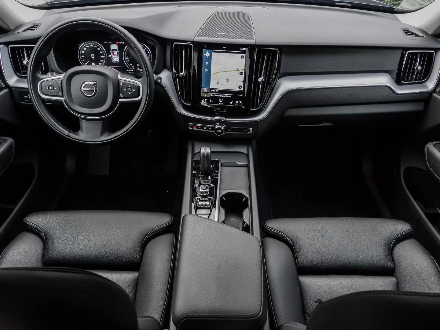 XC60 Momentum Pro AWD B4 Diesel EU6d Allrad Navi