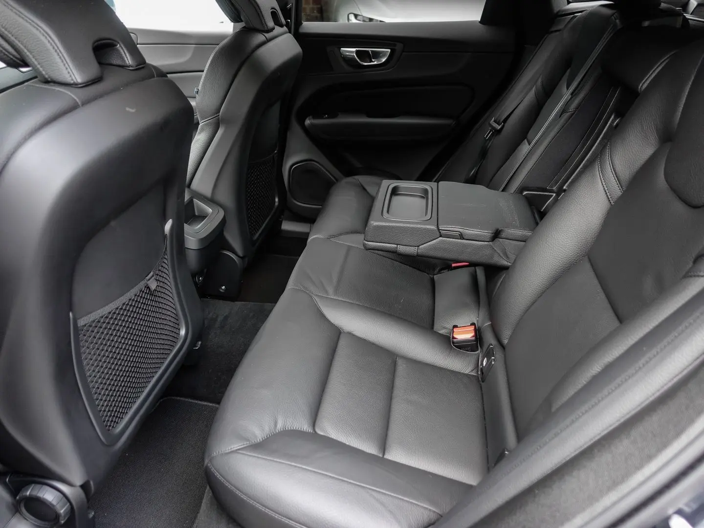 XC60 Momentum Pro AWD B4 Diesel EU6d Allrad Navi