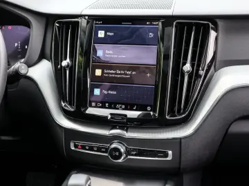 XC60 B4 Diesel AWD Plus Dark Aut. Navi*PDC*LED