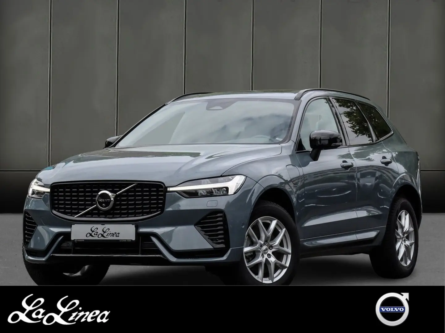 XC60 T6 (B) AWD Recharge Plus Dark NP: 81.600,-/