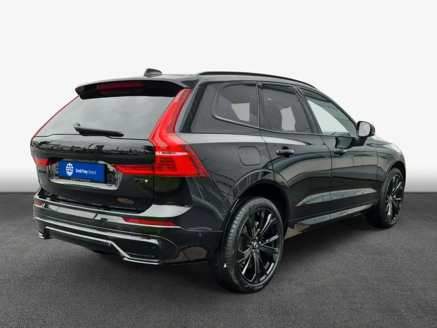 XC60 T8 AWD Plug-in Hybrid Ultra Black Edition
