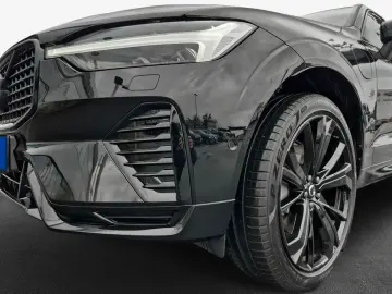 XC60 T8 AWD Plug-in Hybrid Ultra Black Edition